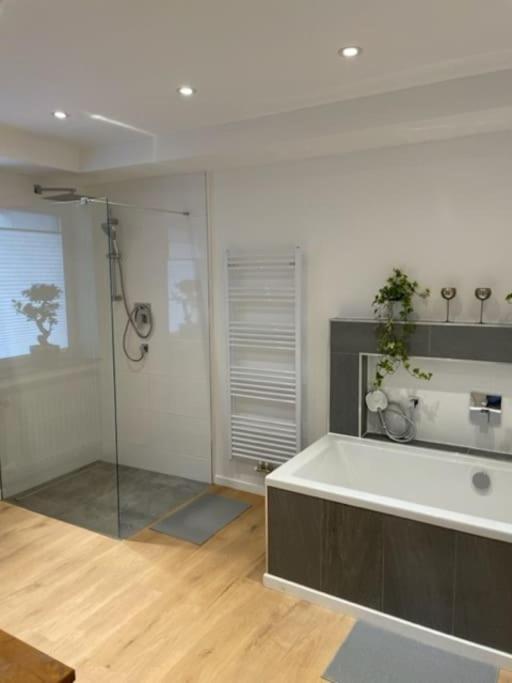 Mannebach  *Neu* Extravagantes Eifelhaus Am Nuerburgringヴィラ エクステリア 写真